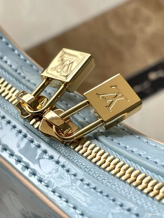 Croissant PM VUITTON LOUIS 0323